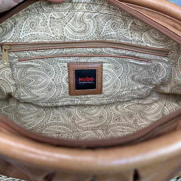 Hobo Slim Zip Top Shoulder Bag Tan - Picture 11 of 15
